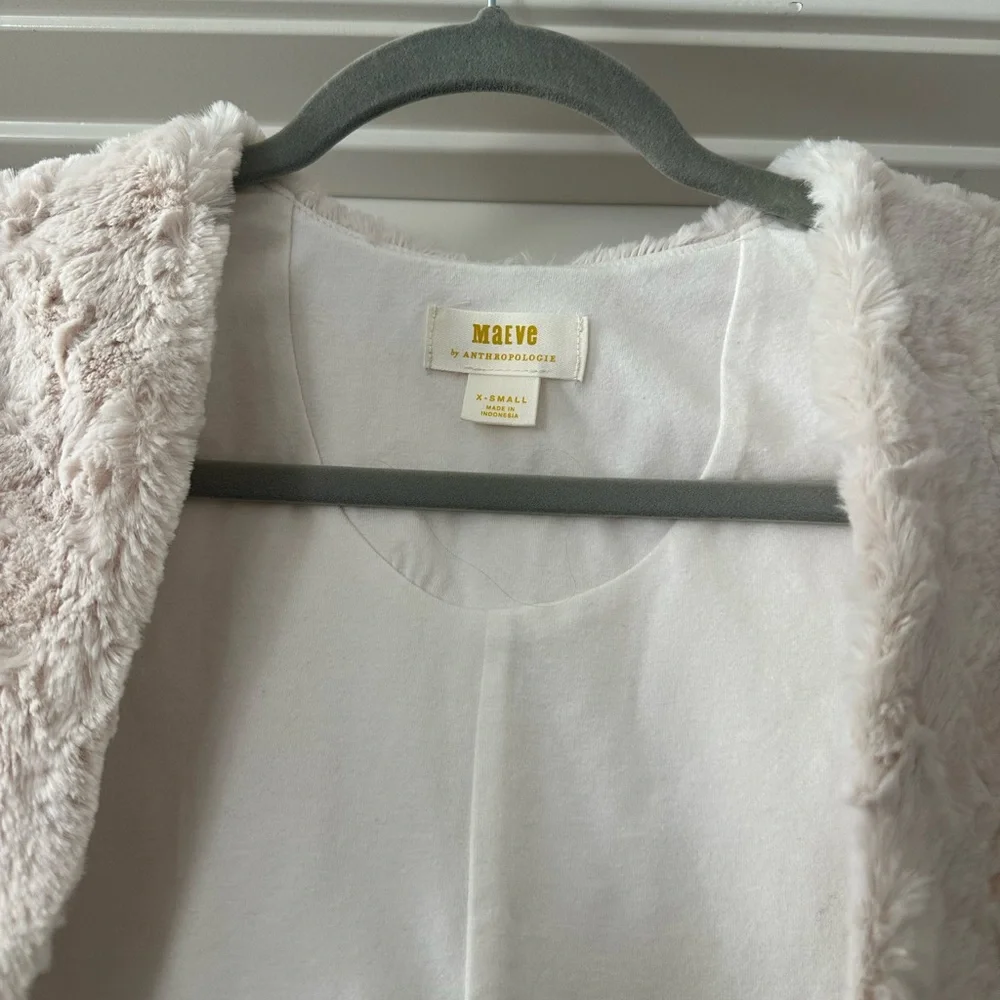 Maeve Cream Faux Fur Shrug - Picture 2 of 6
